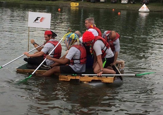 gara rafting f1 canada fra i team